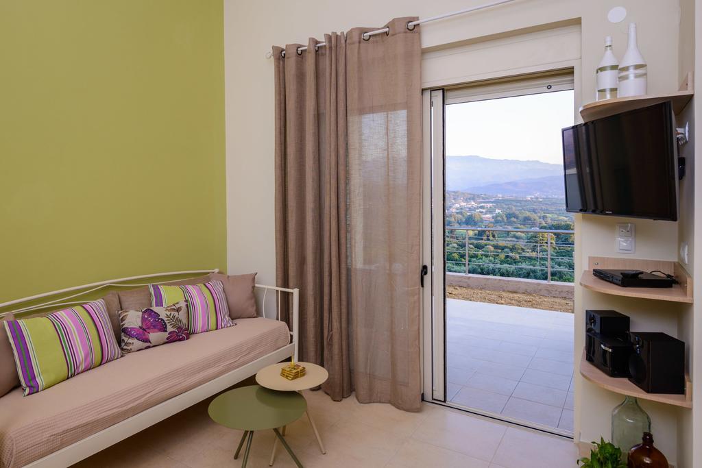 Aksos Suites Accessible Accommodation Agia  Chambre photo